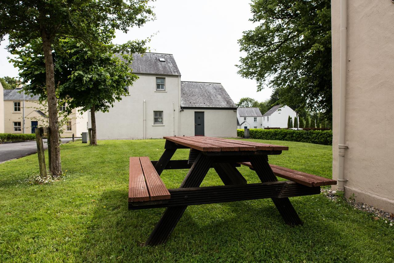 Bunratty Castle Gardens Home Exterior photo